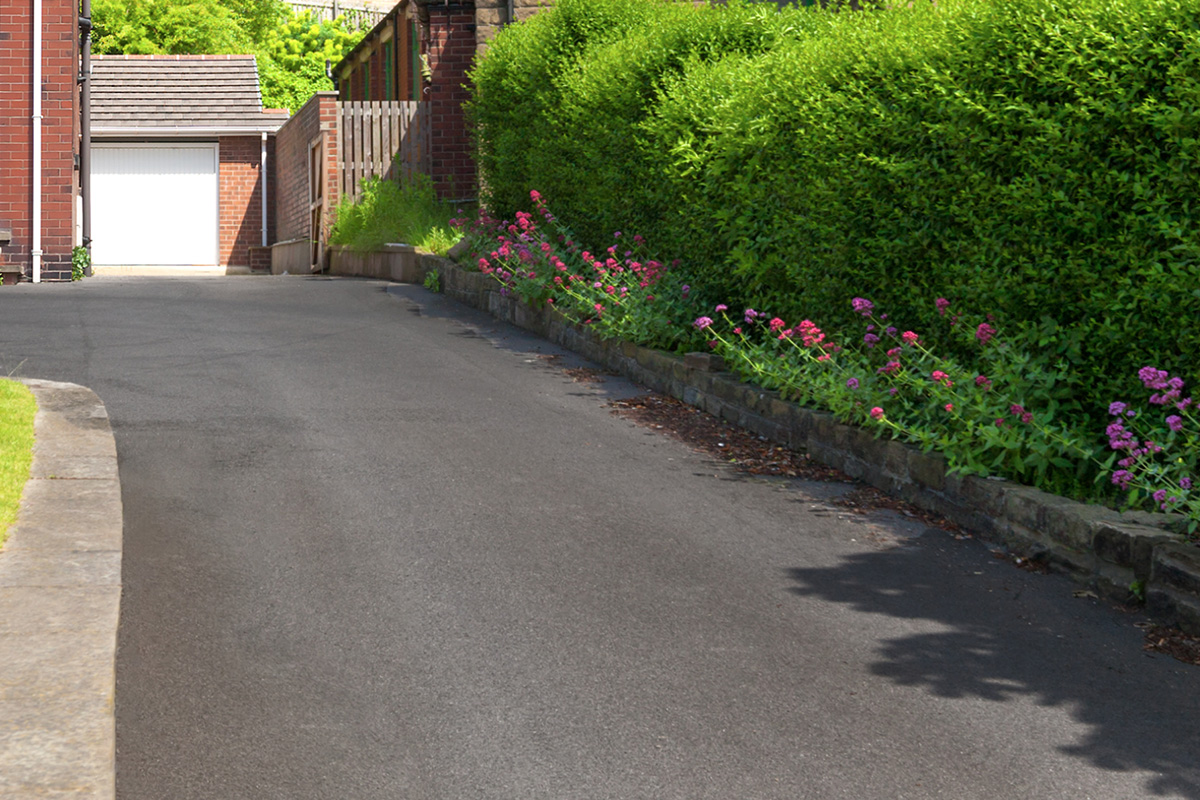 Read more about the article Spring Asphalt Clean Up