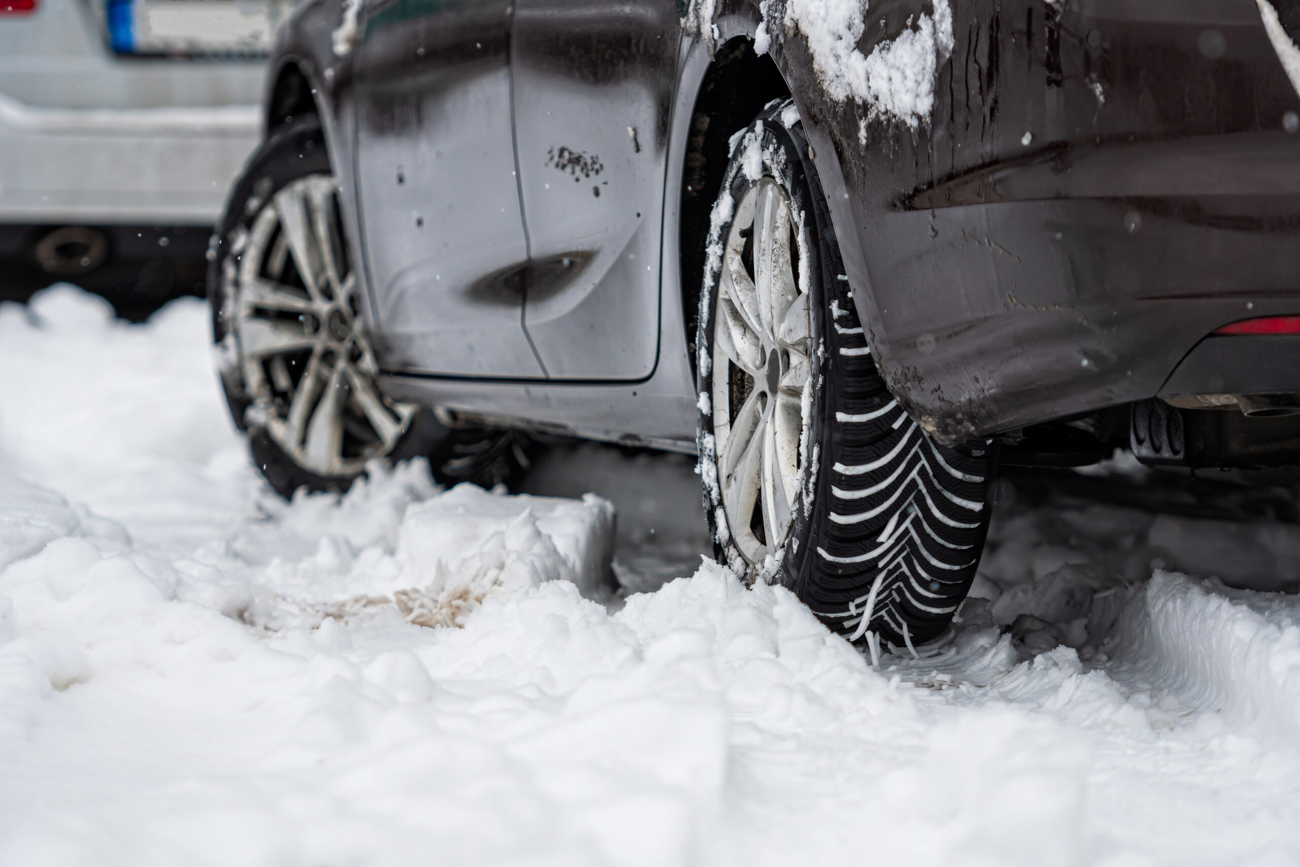 Read more about the article How to Maintain Asphalt in Winter: Causes of Damage and How Magic Seal Can Help