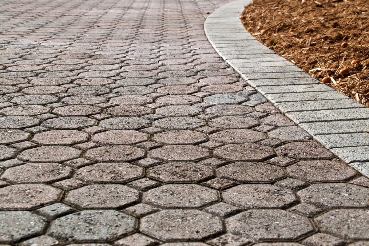 Read more about the article What is the best cleaner for your driveway?